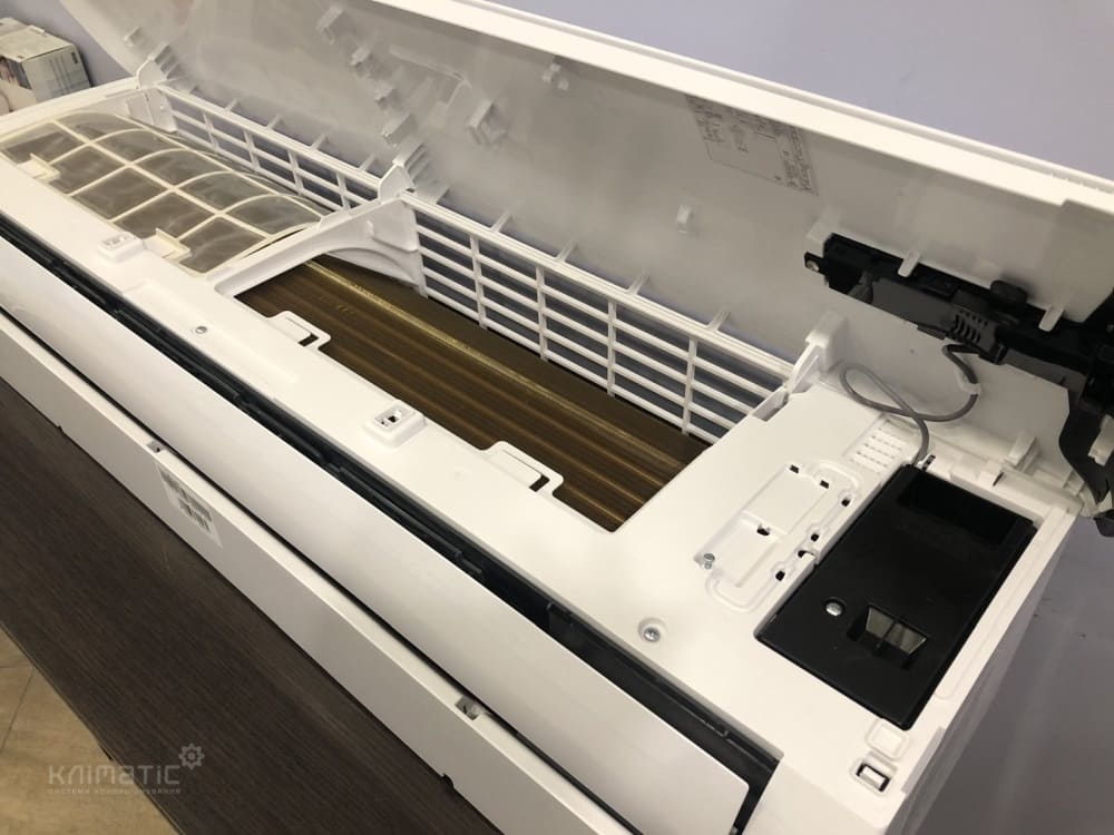 Фотография теплового насоса кондиционера Neoclima Alaska 3.2 фото теплообменника