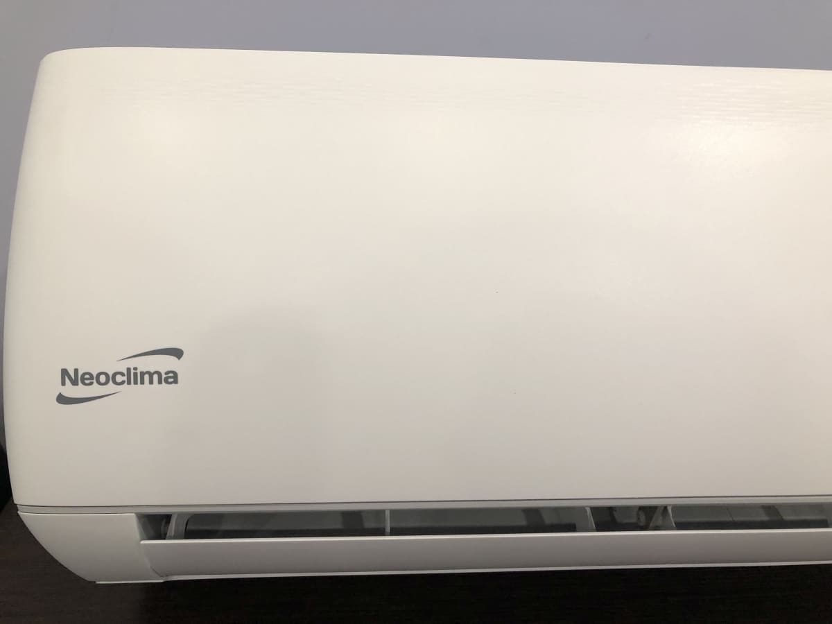 Инверторный кондиционер Neoclima U-mate фотография матового внутреннего блока