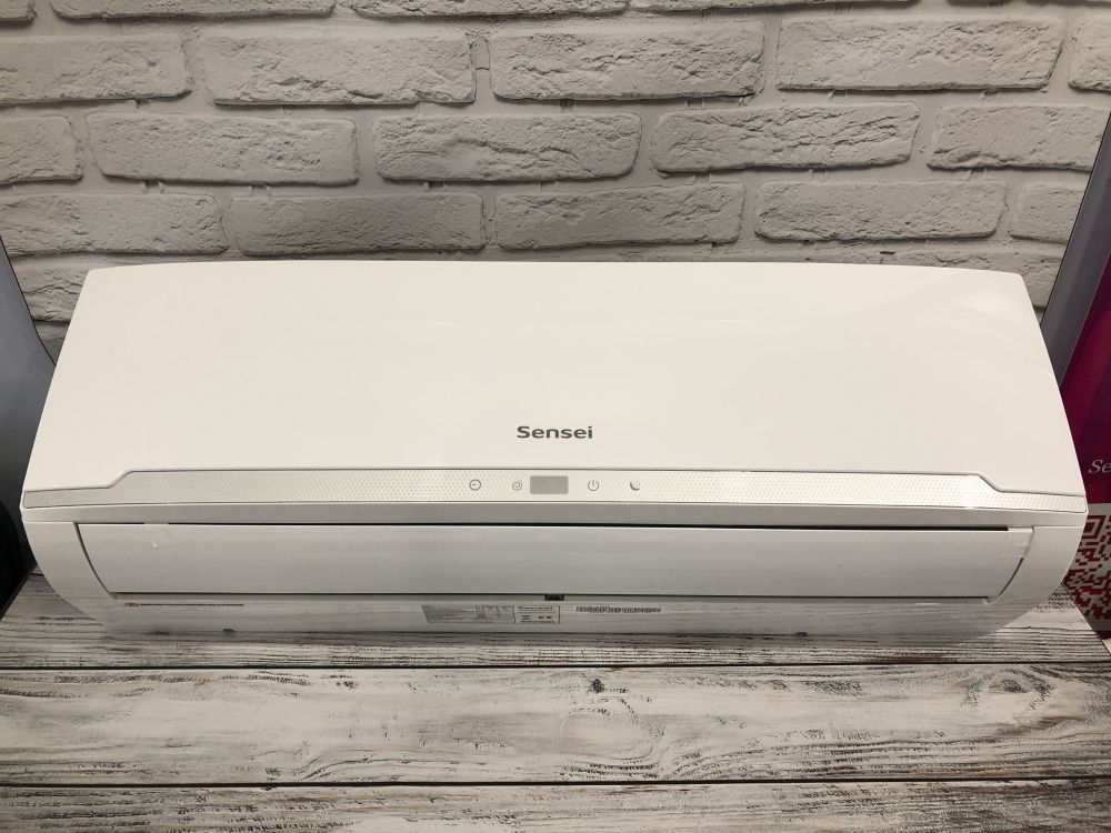 Фотография внутреннего блока теплового насоса Sensei Nordic Inverter