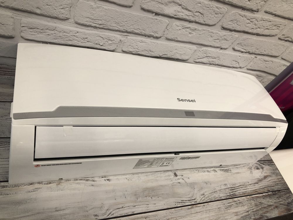 Фотография внутреннего блока теплового насоса Sensei Nordic Inverter