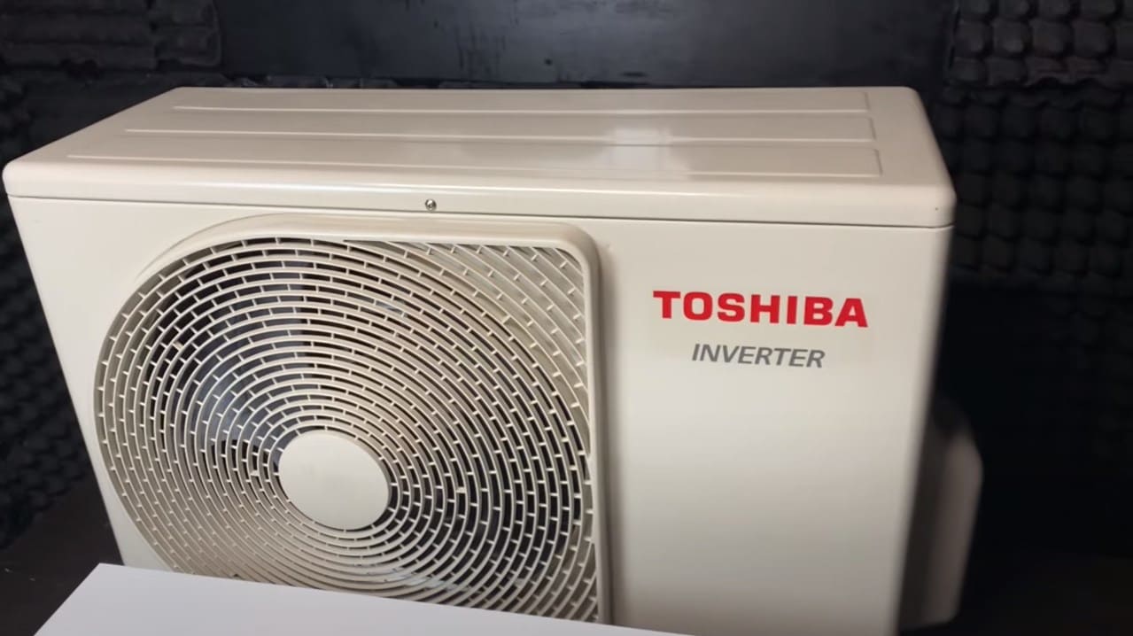 инверторная настенная сплит-система Toshiba Shorai Edge фото наружного блока